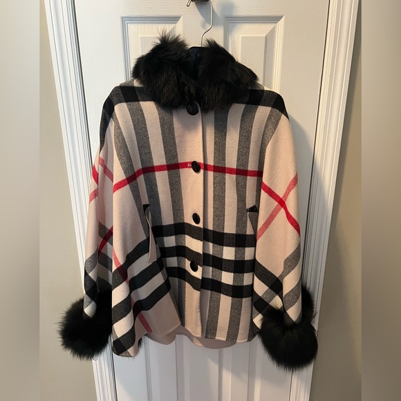 Wolfie Cashmere Fur Cape - Picture 1 of 6